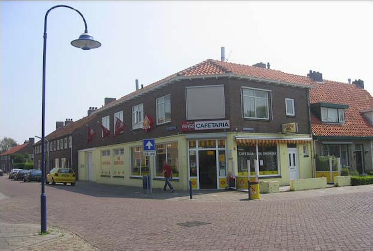 Bedrijfspand - Vlissingen - Bloemenlaan 104-106