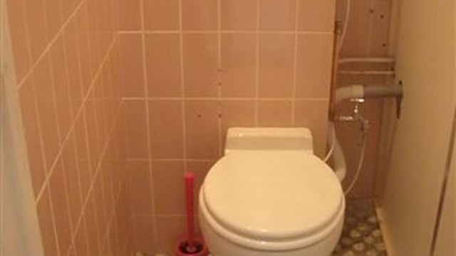 Toilet 2