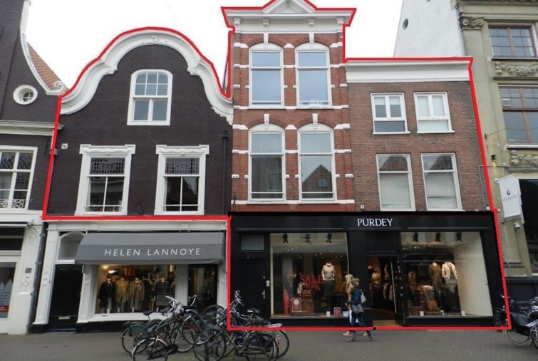 Woning / winkelpand - Haarlem - Zijlstraat 82-84-86 rood