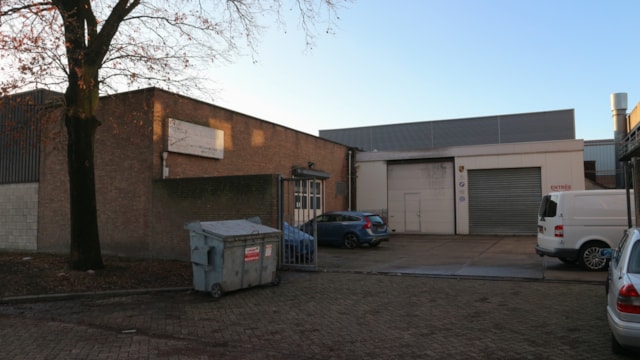 Kantoorpand - Tilburg - Jules de Beerstraat 14 & Bruijellestraat 1