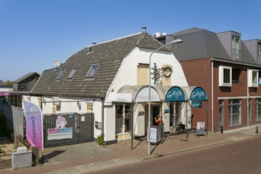 Woning / winkelpand - Rosmalen - Schoolstraat 12-12a en 14-14a