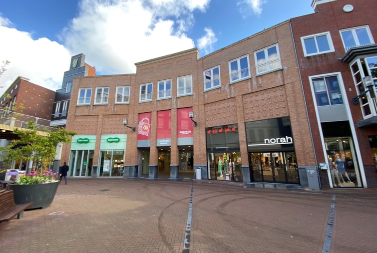 Winkelpand - Spijkenisse - Uitstraat 139 , 139A en Nieuwstraat 186