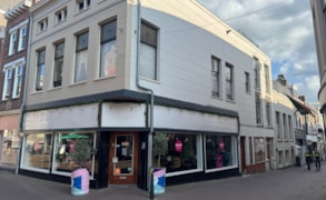 Dordrecht, Voorstraat 332 & Grote Spuistraat 2, 2a, 4, 4a image